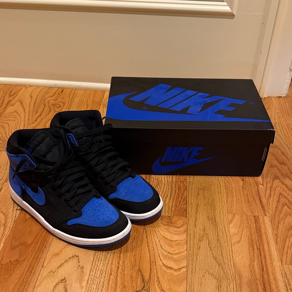 Nike Men's Black and Blue High-Top Sneakers